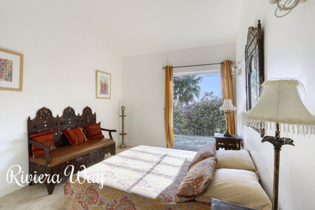 14 room villa in Cavalaire-sur-Mer, photo #5, listing #85175622