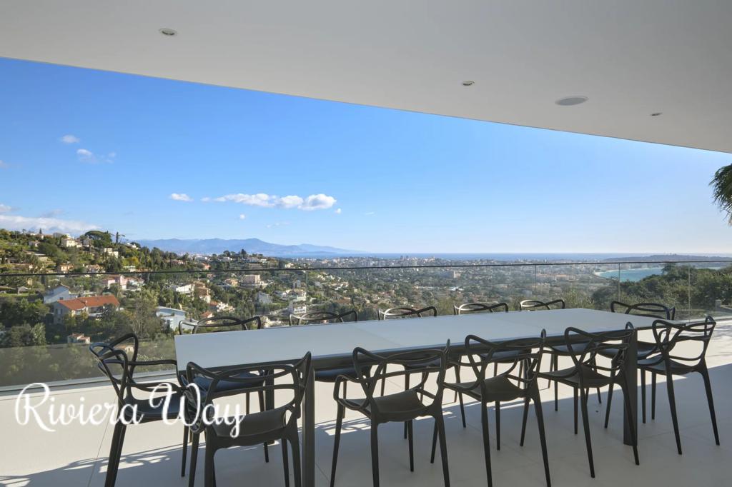 6 room villa in Cannes, photo #9, listing #107112600