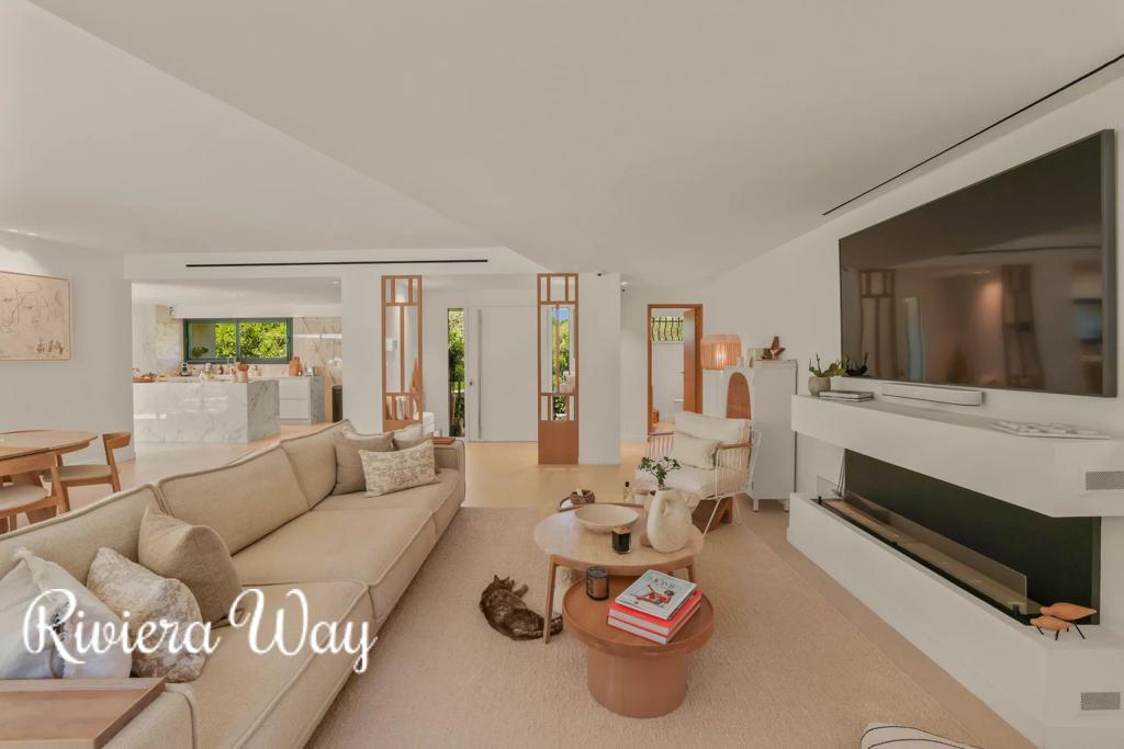 Villa in Le Cannet, photo #9, listing #106028790