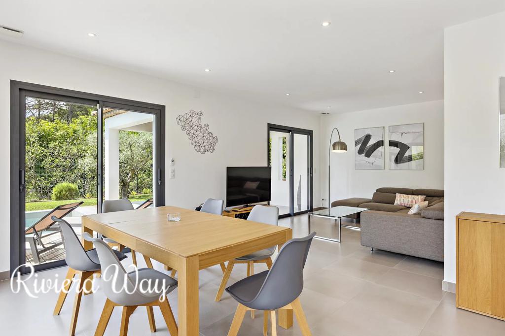 6 room villa in Le Rouret, photo #4, listing #103498080