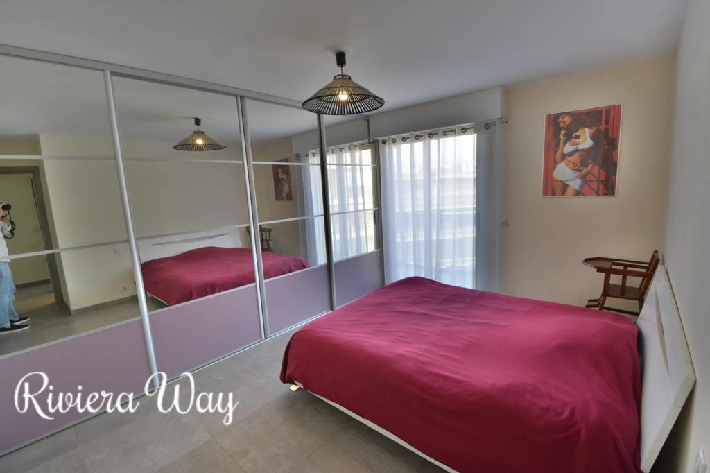 3 room apartment in Juan-les-Pins, photo #1, listing #103220838