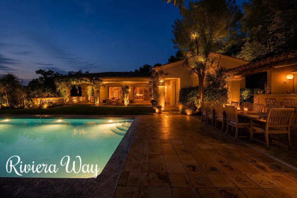 6 room villa in Cannes, photo #4, listing #106231860