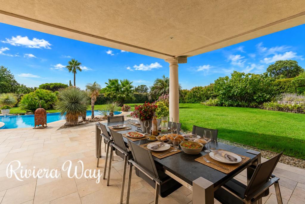 6 room villa in Grimaud, photo #5, listing #107031624