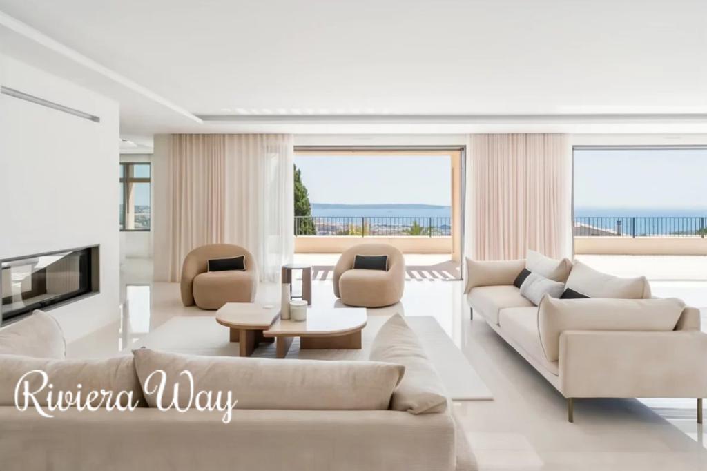 10 room villa in Cannes, photo #6, listing #107137338