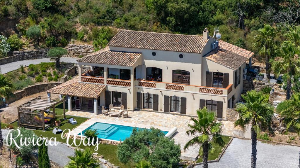 6 room villa in Le Plan-de-la-Tour, photo #3, listing #106565088