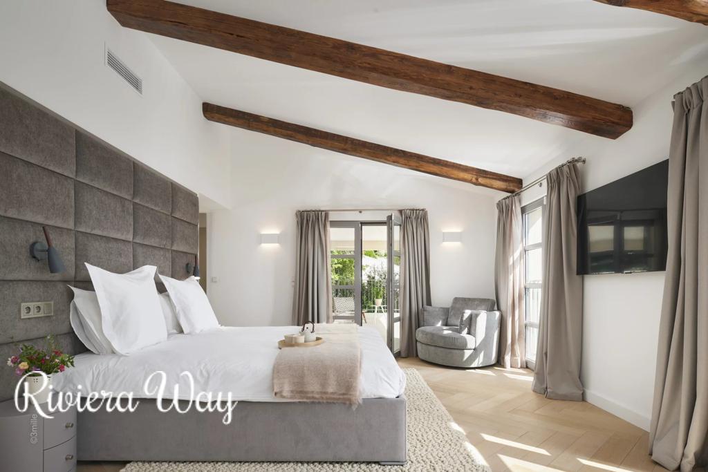 Villa in Le Cannet, photo #8, listing #95085396