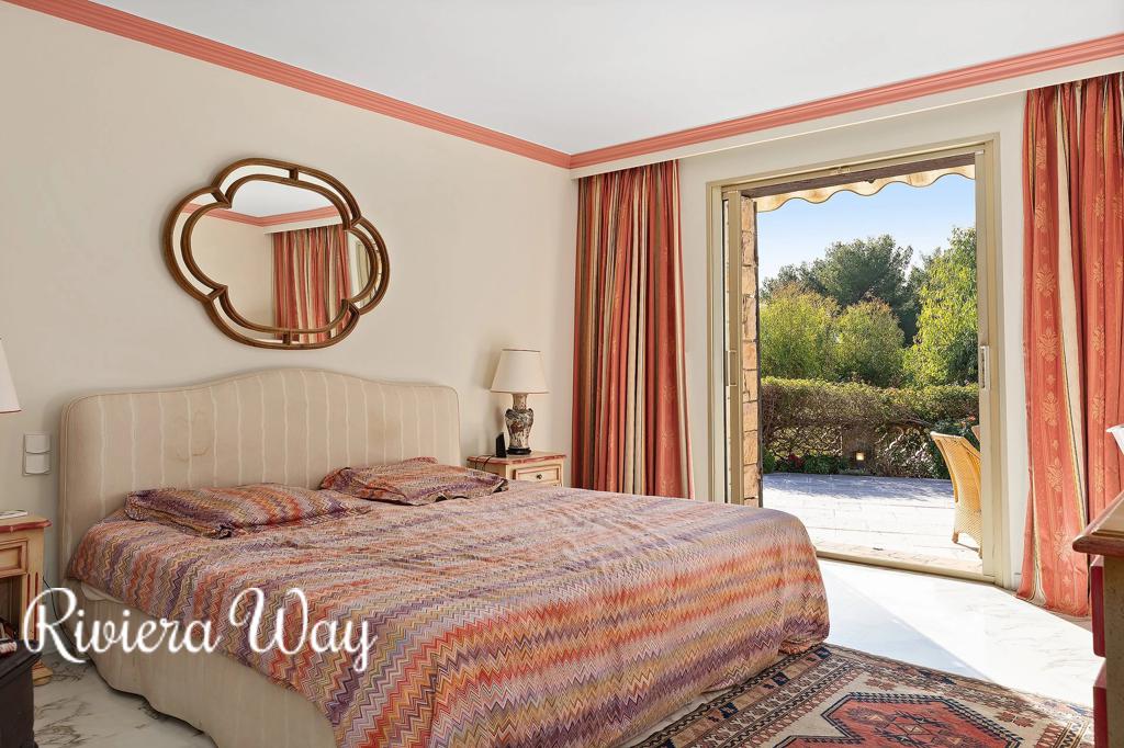 10 room villa in Cap d'Antibes, photo #6, listing #78787968