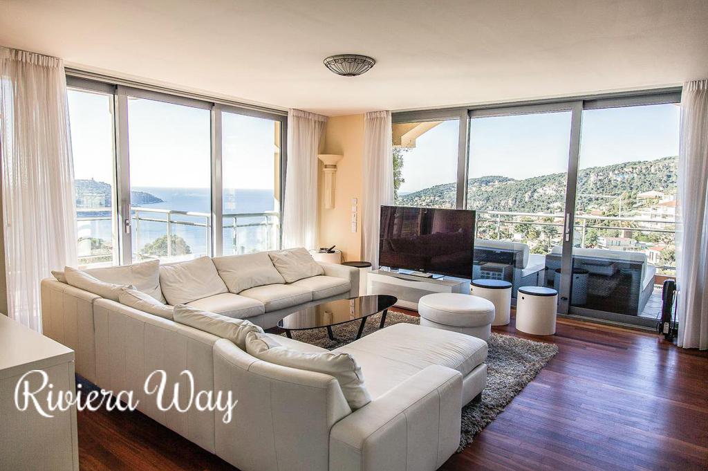 5 room penthouse in Villefranche-sur-Mer, 203 m², photo #2, listing #74756640