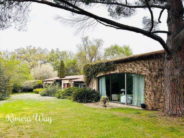 8 room villa in Mougins, photo #10, listing #102817260