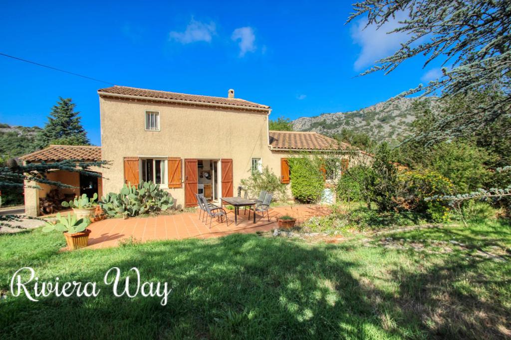 6 room villa in Peille, photo #1, listing #96923820