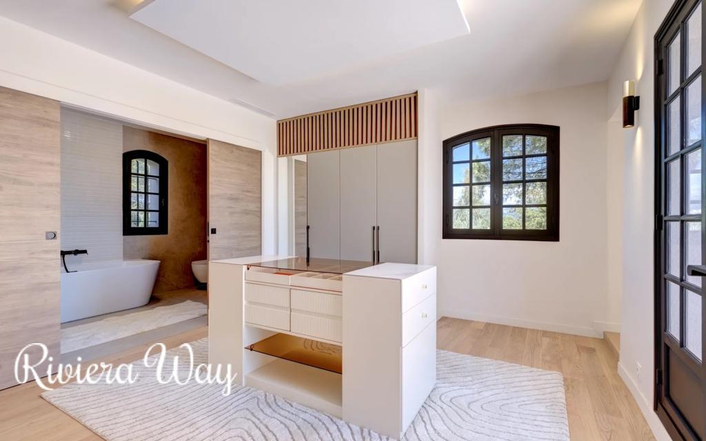 10 room villa in Muan-Sarthe, photo #6, listing #104374116