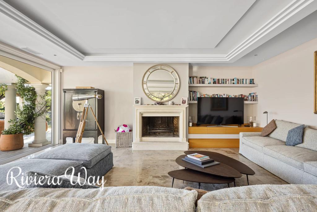 10 room villa in Muan-Sarthe, photo #3, listing #107156448