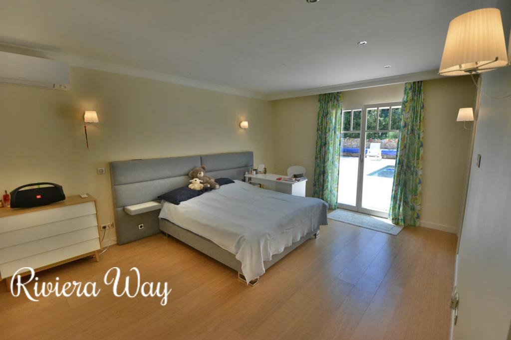 4 room villa in Cap d'Antibes, photo #7, listing #82484556