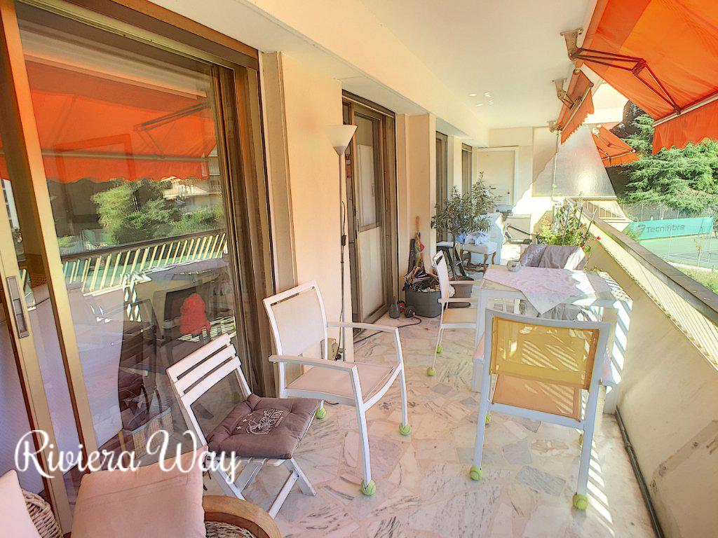 Apartment in Cannes, 65 m², photo #2, listing #80937276