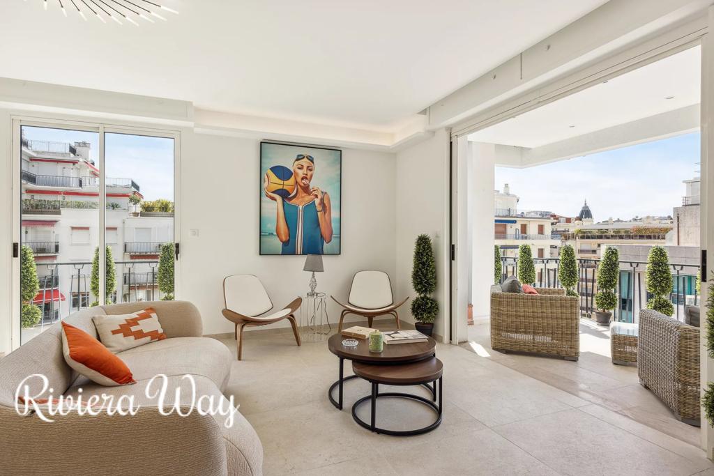 3 room apartment in Cannes, photo #10, listing #102865980