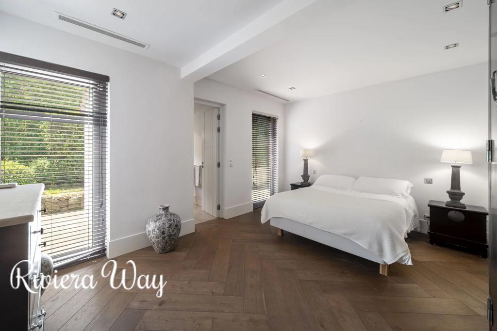 7 room villa in Mougins, photo #10, listing #102995802