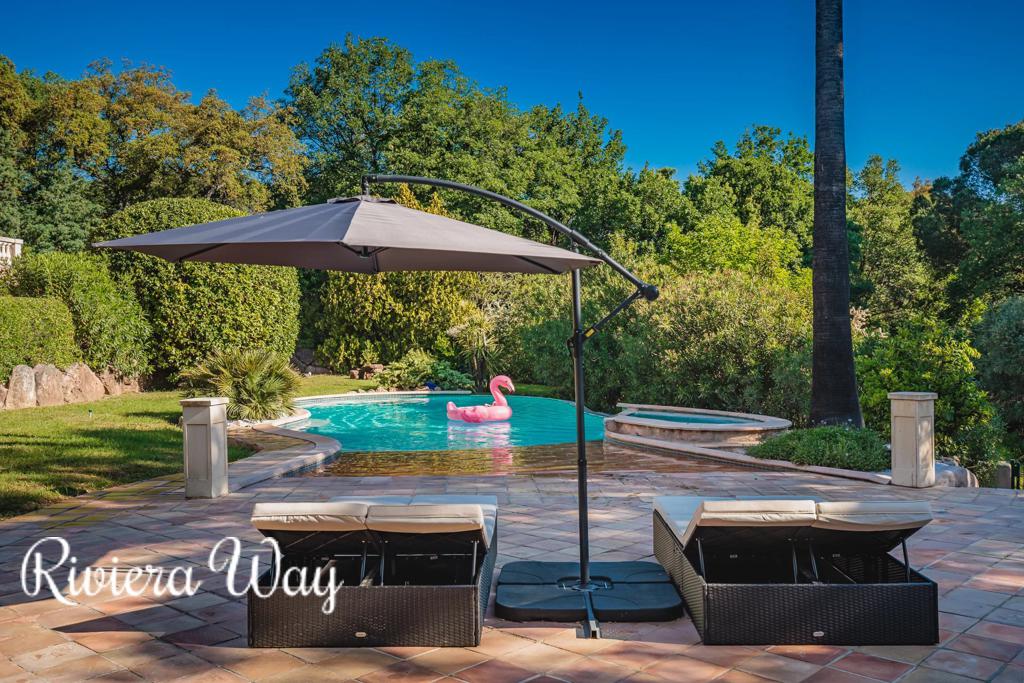 6 room villa in Grimaud, photo #6, listing #104480712