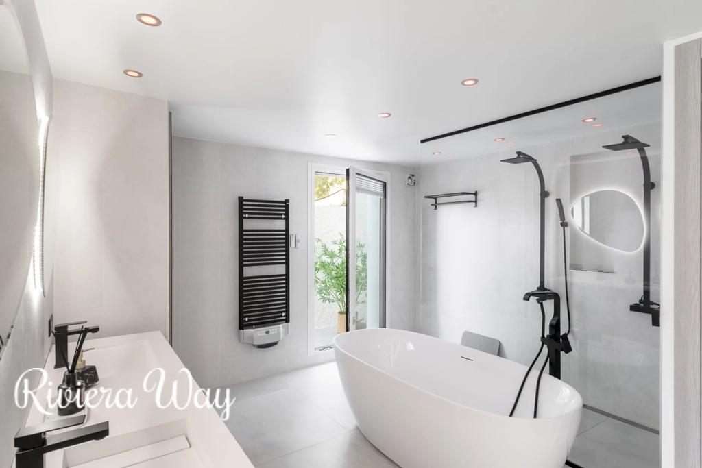 6 room villa in Mougins, photo #8, listing #103688256