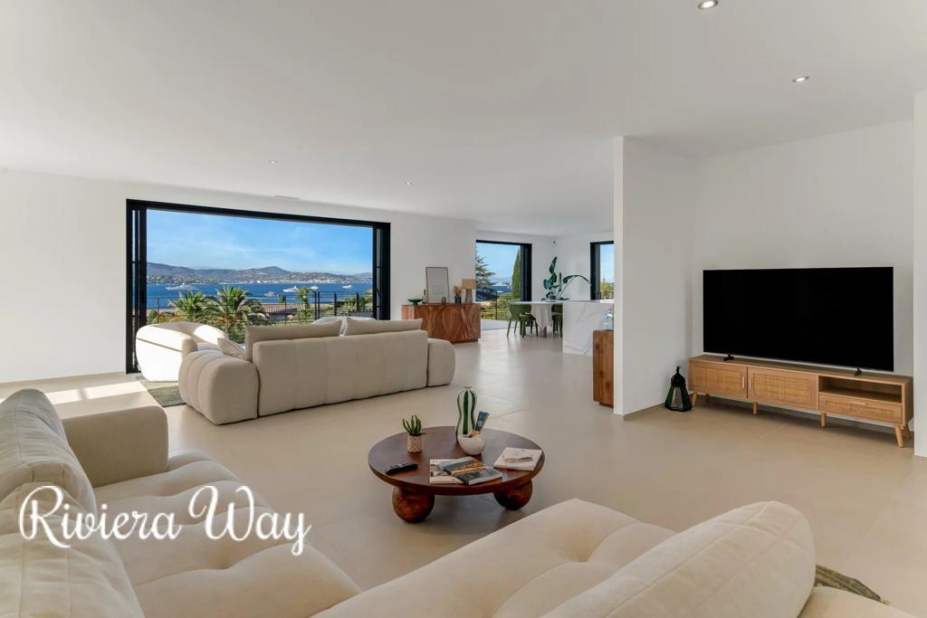 6 room villa in Gassin, photo #7, listing #107034774