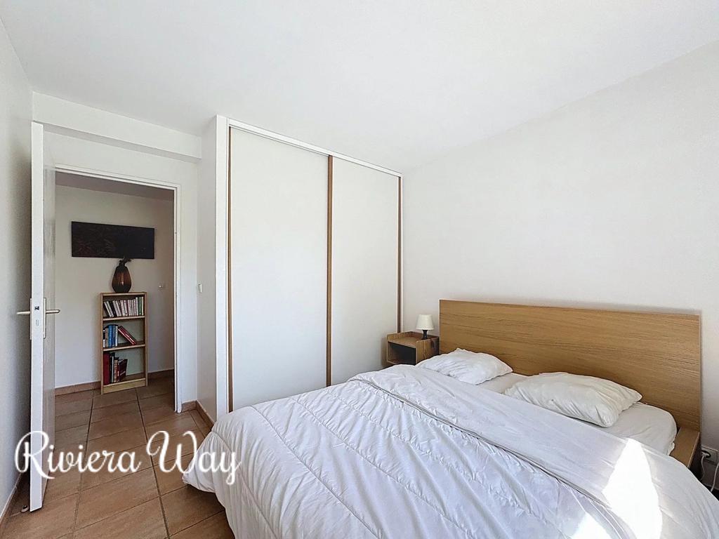 3 room apartment in Cannes, photo #2, listing #103640964