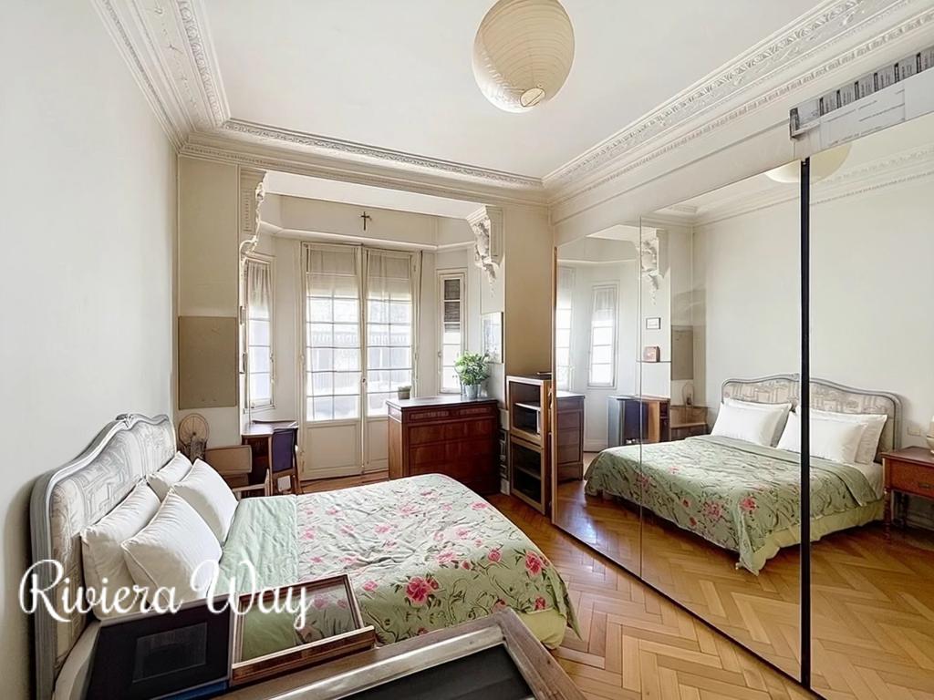 4 room apartment in Nice, photo #5, listing #106330350