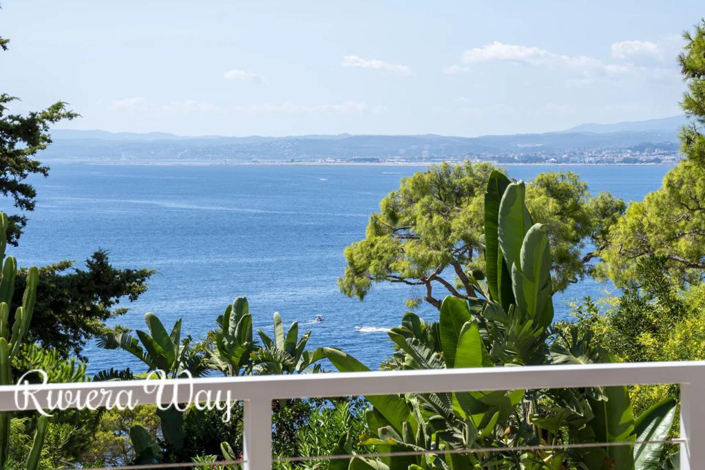 6 room villa in Villefranche-sur-Mer, photo #8, listing #100326870