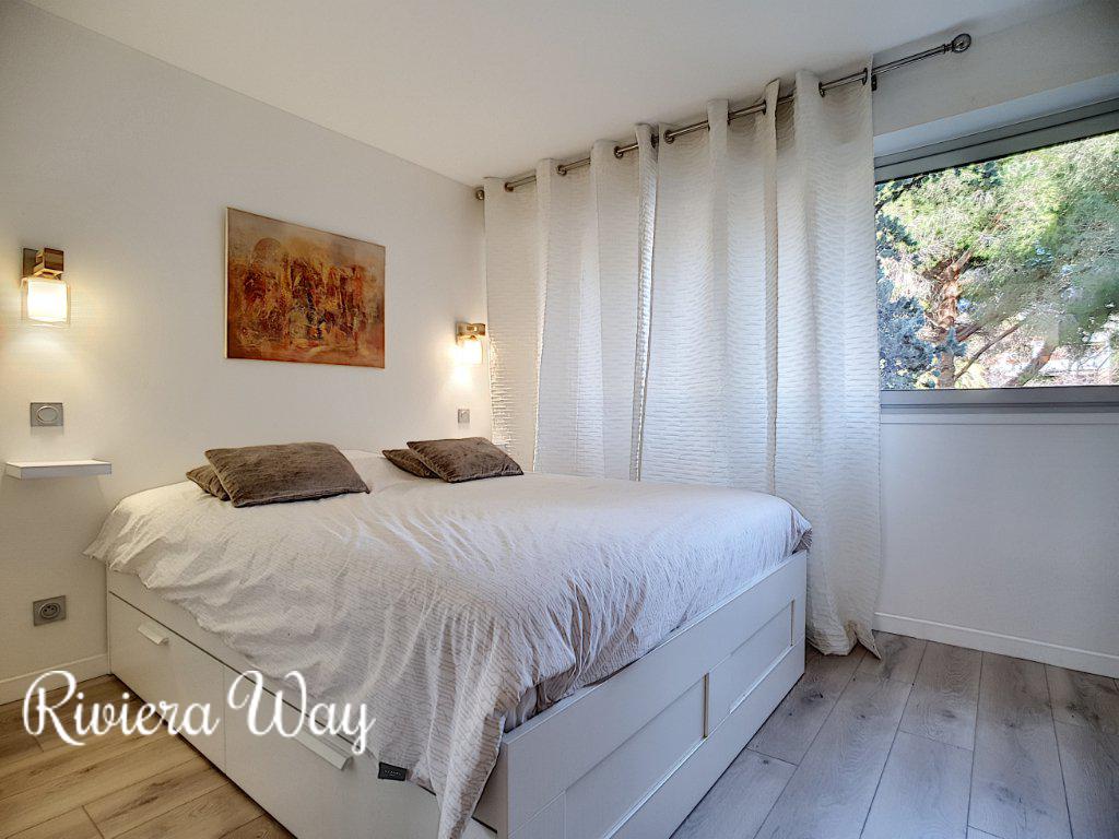 Apartment in Cannes, 49 m², photo #3, listing #80773770