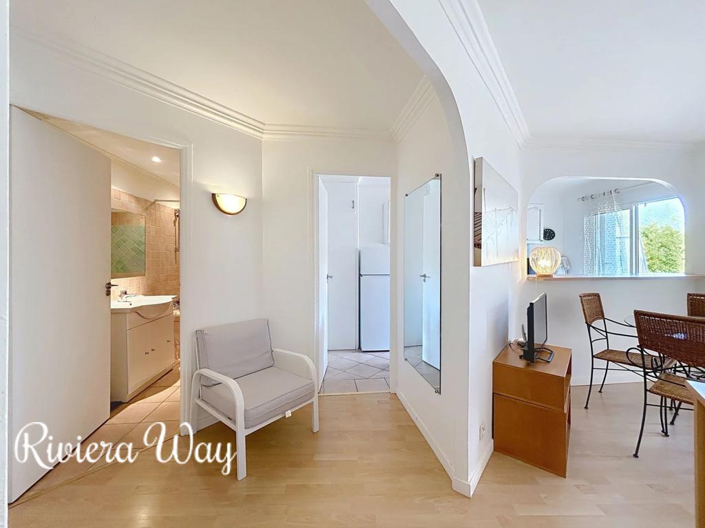 1 room apartment in Cap d'Antibes, photo #5, listing #104413302