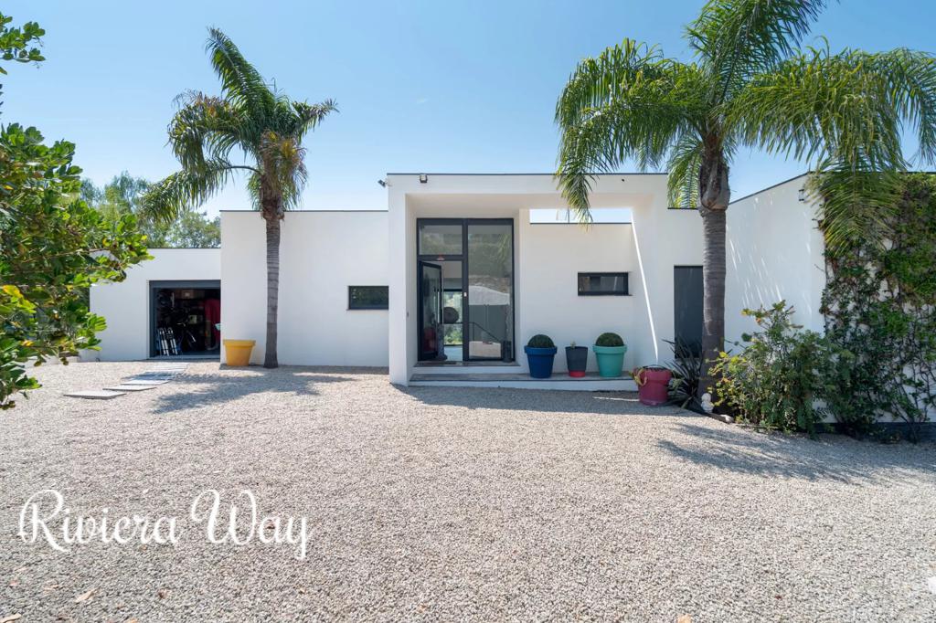 6 room villa in La Roquette-sur-Siagne, photo #10, listing #106557234