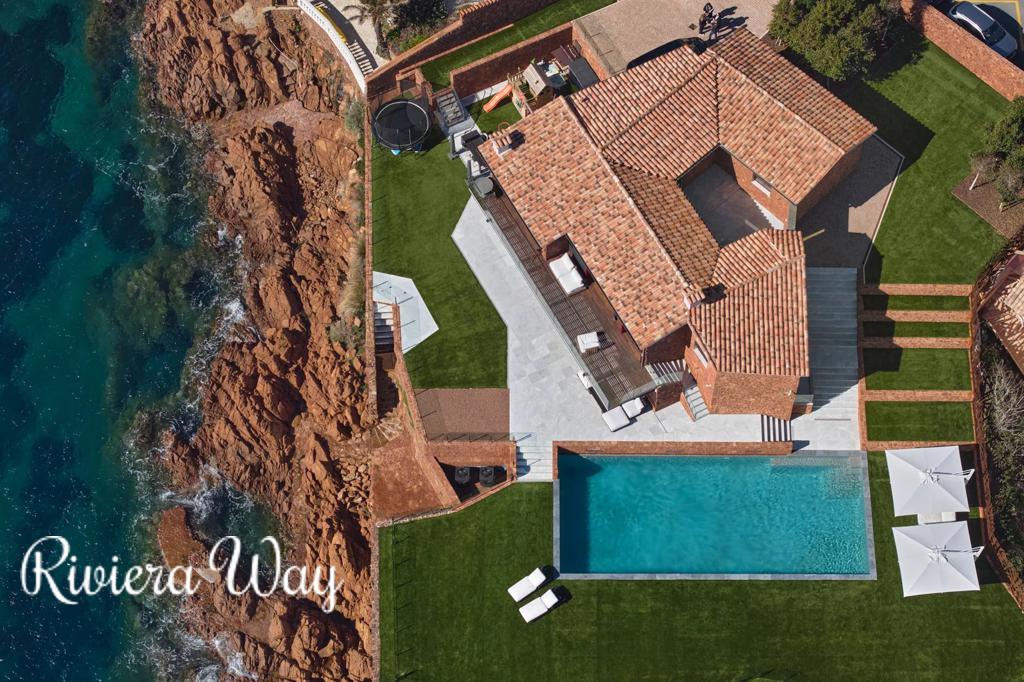 7 room villa in Agay, photo #6, listing #105669480