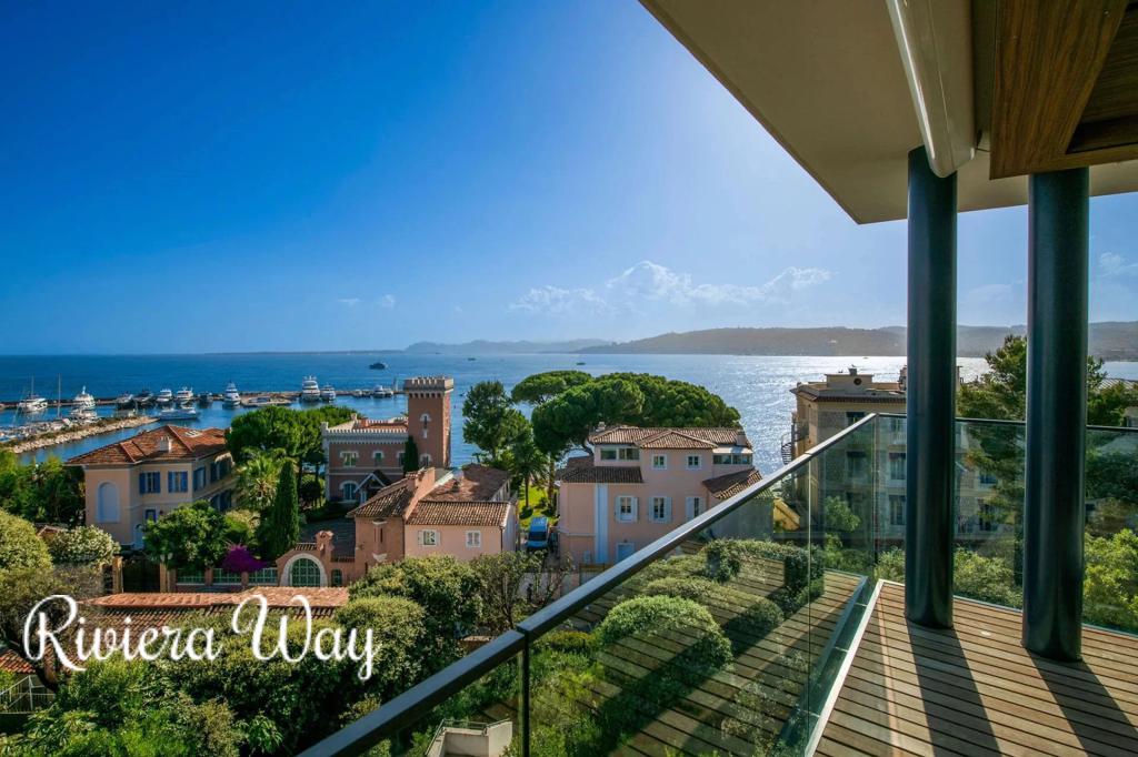 4 room apartment in Antibes, photo #10, listing #105511182