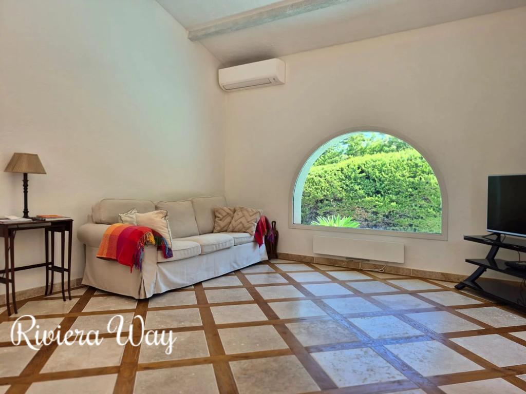 5 room villa in Mougins, photo #4, listing #107100210