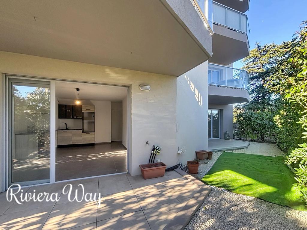 3 room apartment in Antibes, photo #4, listing #105463134