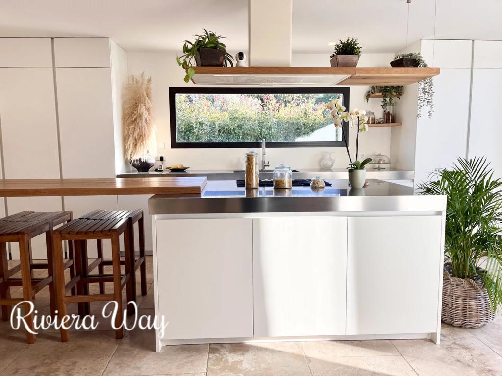 5 room villa in Biot, photo #7, listing #103248600