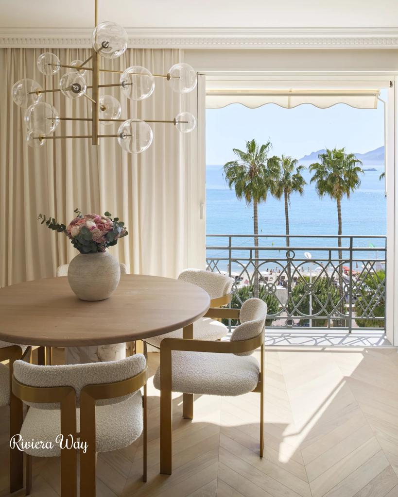 4 room apartment in Cannes, photo #9, listing #103452762