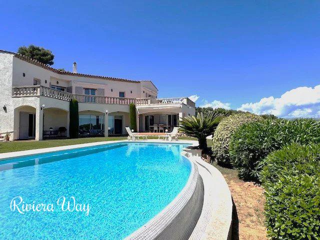 6 room villa in Vallauris, photo #4, listing #99789774