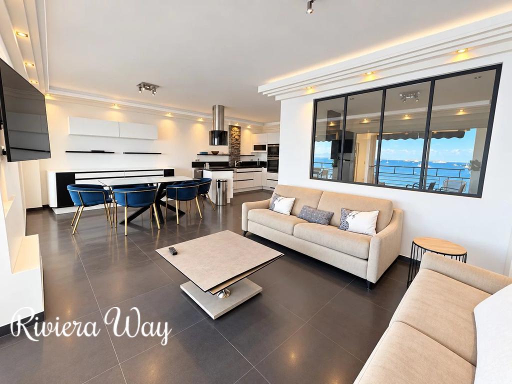 3 room apartment in Juan-les-Pins, photo #5, listing #83212584