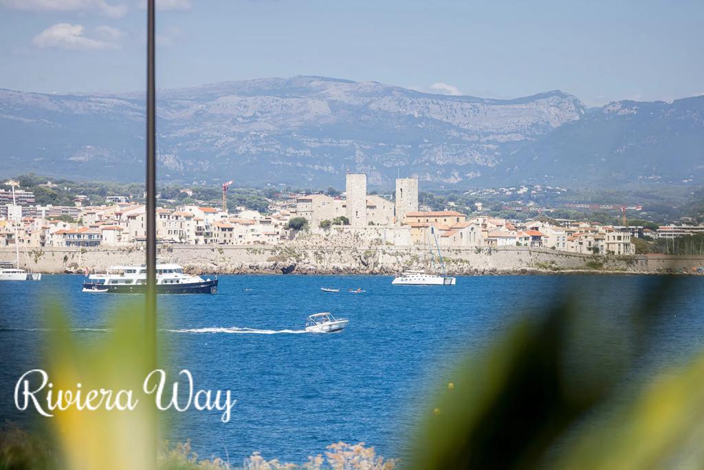 7 room villa in Cap d'Antibes, photo #7, listing #104489364