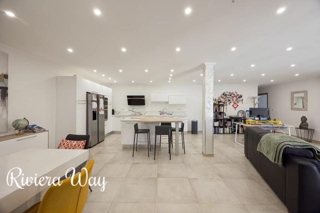 6 room villa in Cagnes-sur-Mer, photo #5, listing #106503894