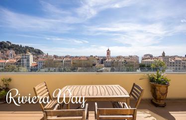 2 room apartment in Nice, 84 m²
