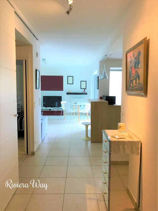 Apartment in Cannes, 56 m², photo #7, listing #80885028