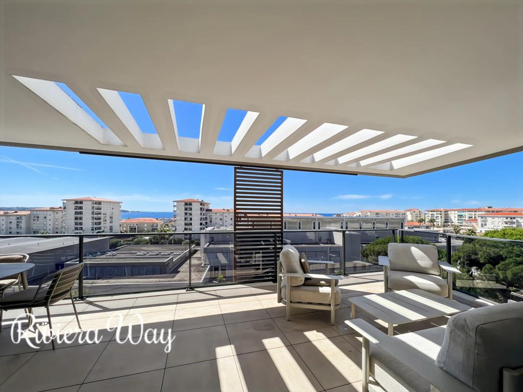 4 room new home in Antibes, photo #1, listing #106178058