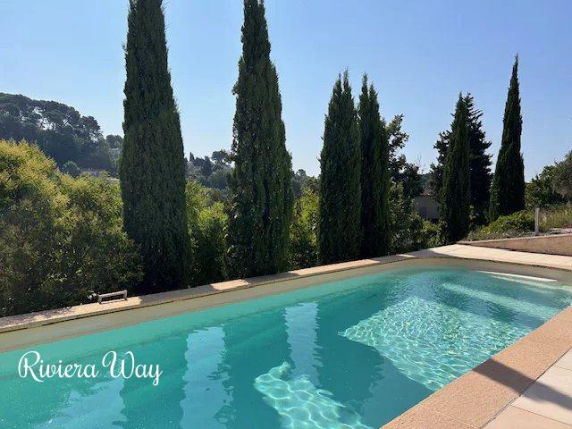 5 room villa in Mougins, photo #8, listing #103467378