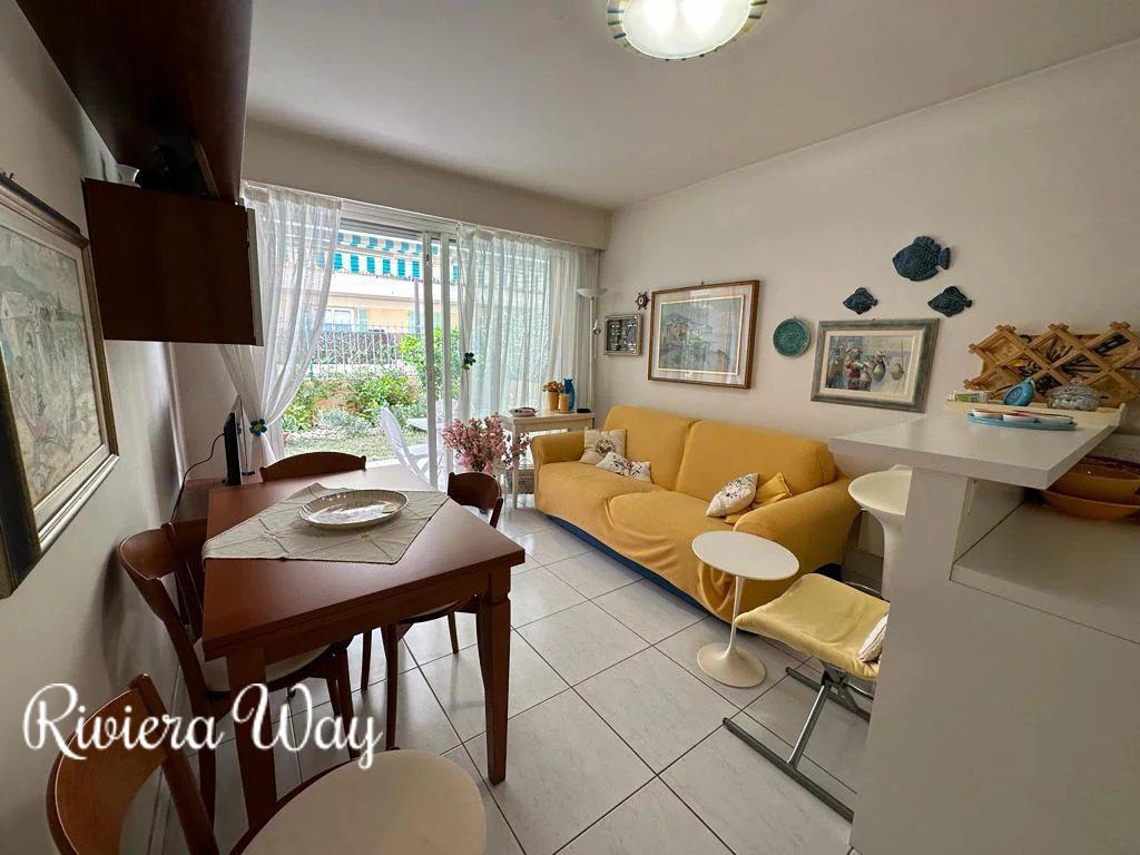 2 room apartment in Roquebrune — Cap Martin, photo #4, listing #97563816