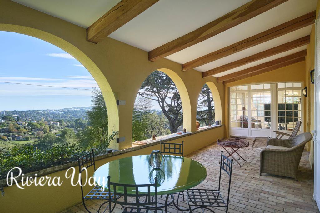 20 room villa in Mougins, photo #4, listing #99395814