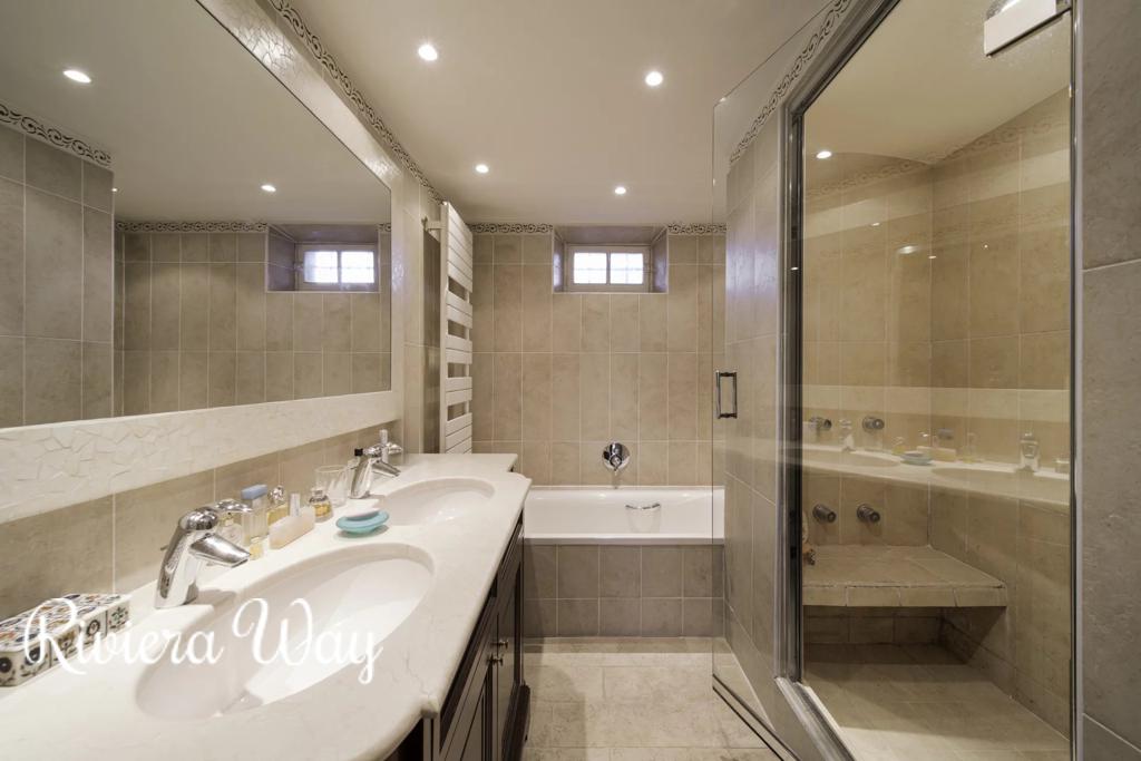 6 room villa in Mougins, photo #7, listing #104300070