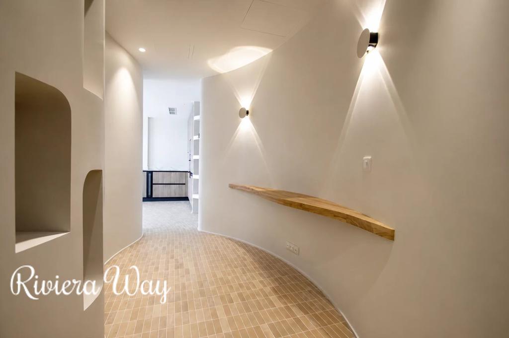 3 room apartment in Le Port, photo #4, listing #103891662