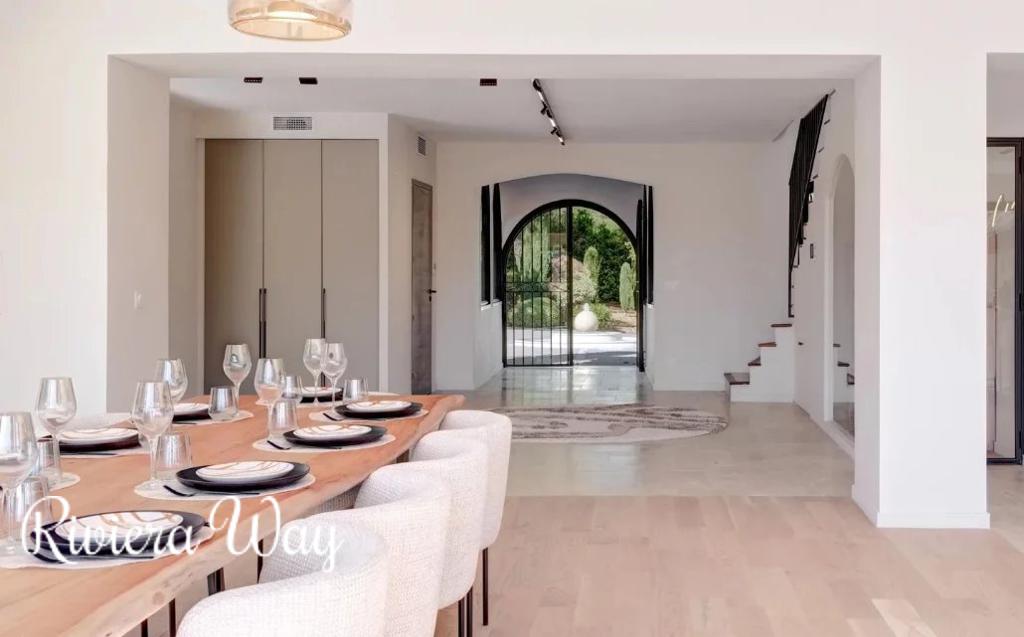12 room villa in Mougins, photo #1, listing #104329764