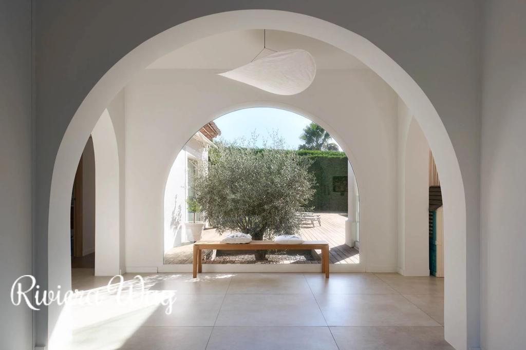 Villa in Valbonne, photo #4, listing #106364748