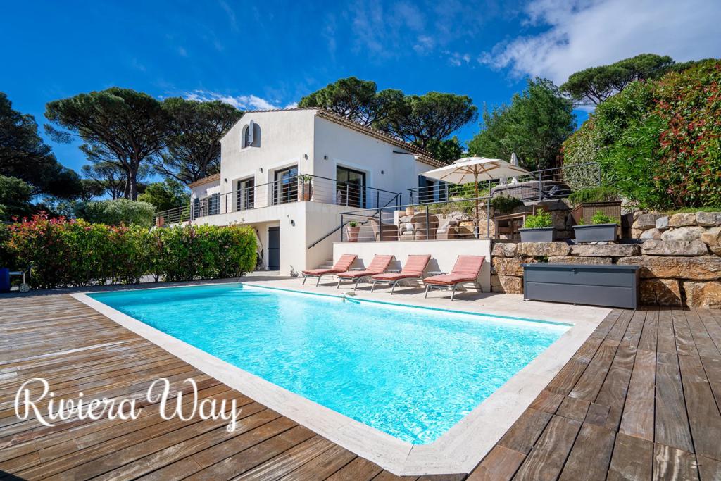 5 room villa in Sainte-Maxime, photo #1, listing #106329006